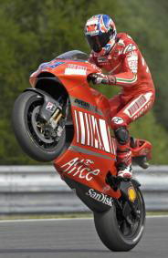 Ducati y Bridgestone, idóneos para el estilo de Stoner