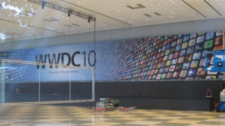 Primeras imágenes del Moscone Center con los carteles de la WWDC 2010