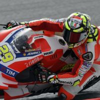 Andrea Iannone quiere ser primero a pesar de la sanción 