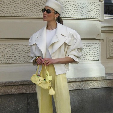 Las nuevas Nike 'color piña colada' que te harán olvidarte de las Samba: de piel, delicadas y mucho más elegantes