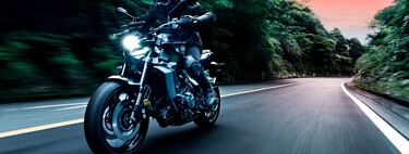 Yamaha estrena el cambio electrónico en la MT-09 Y-AMT, y olvídate del embrague por 500 euros