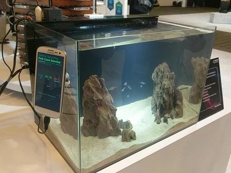 Samsung アップサイクル ギャラクシー s3 水族館モニター