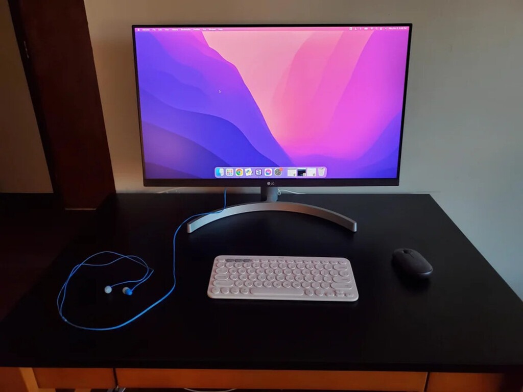 No necesitas mucho dinero para montarte un setup decente para Mac: este usuario lo ha hecho por 150 dólares 