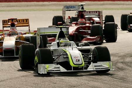 Fernando Alonso salida carrera Sepang.jpg
