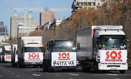 Marcha de camiones en protesta, en Madrid