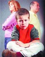 Los hijos de padres separados que pierden la relación con uno de ellos tienen riesgo de problemas sociales