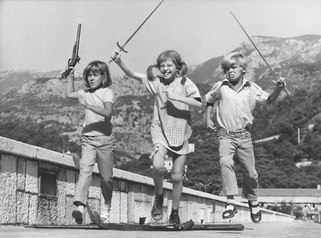 Algunas niñas no quieren ser princesas y algunos niños no quieren ser piratas... pero los catálogos de juguetes les obligan a ello