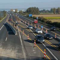 "Nuestras infraestructuras están en un estado deplorable". Miles de puentes en autopistas y carreteras están al borde del colapso en el motor económico de Europa