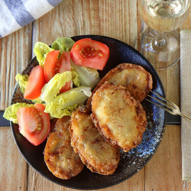 Patatas de Olot, la deliciosa receta de patatas rellenas, con truco para que te queden crujientes por fuera y cremosas por dentro