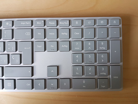 Surface Keyboard 4