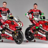 El equipo Aruba.it Racing Ducati presenta su candidatura para 2016 