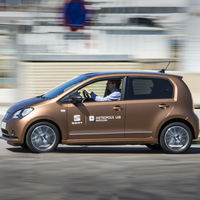 SEAT pone el ejemplo de car-sharing, inicia con el eMii en Barcelona 