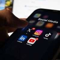 Não é só a Austrália: França proíbe redes sociais para menores de 15 anos e vai além ao restringir o uso de celulares