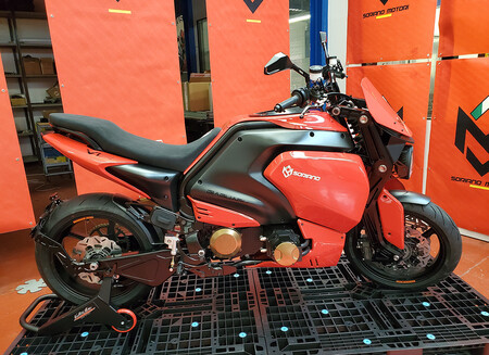 Soriano Giaguaro V1: ya hay fotos reales de la moto eléctrica italiana con 80 CV que llegará pronto a sus dueños
