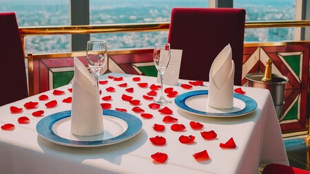 Bellini, el restaurante giratorio de CDMX, lanza descuentos para cenas románticas en pareja