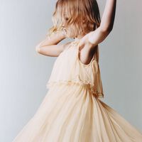 18 trajes de ceremonia de niños y niñas para las bodas más especiales