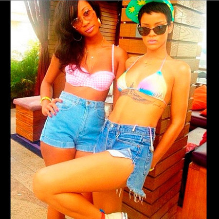 Cuanto más veo el tatoo de Rihanna, más me asusto