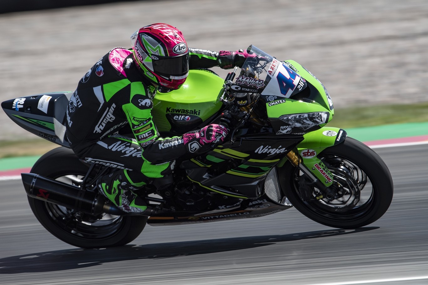 Lucas Mahias gana en Catar, pero el título de Supersport 600 se lo lleva Randy Krummenacher