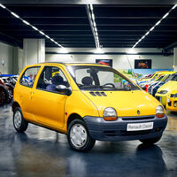Un año después del beef de Shakira con Piqué, los Renault Twingo viejos son más caros. Te explicamos por qué no tiene nada que ver