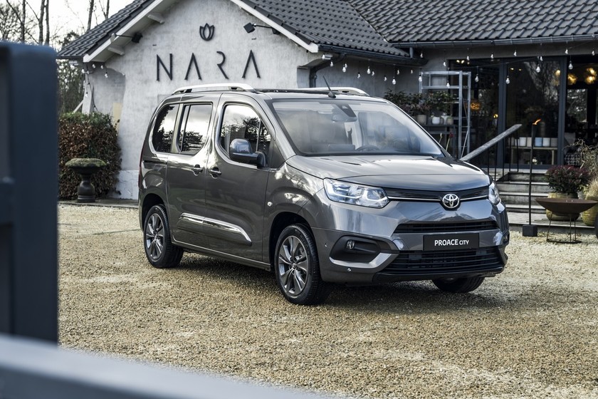 Proace city toyota Clearance