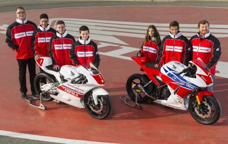 Honda crea un equipo de Moto3 y continua apoyando a los jóvenes con la Copa Honda CBR300R