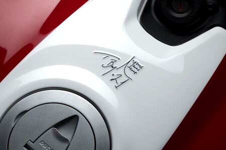 Panigalev2 Bayliss 1stchampionship20thanniversary 28 Uc308195 High