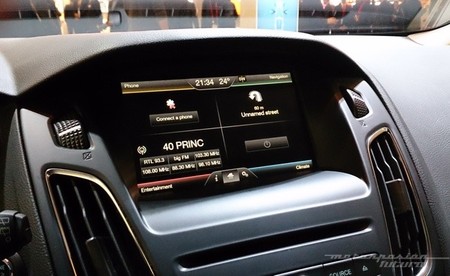Ford Sync 2 en un Focus 2014 01