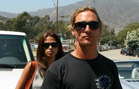 ¡Matthew McConaughey se nos casa!