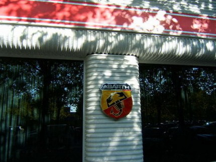 Fotos de los concesionarios exclusivos Abarth Turín