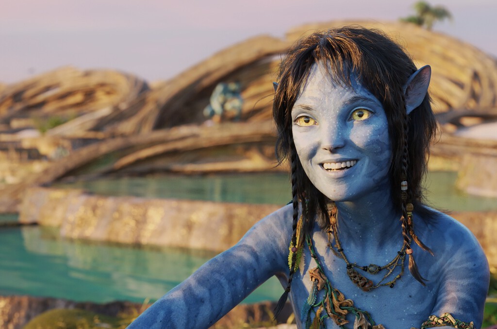 "Hicieron todo menos eso". James Cameron explica cómo rodaron el momento más peliagudo de 'Avatar 3' sin romper las reglas de intimidad