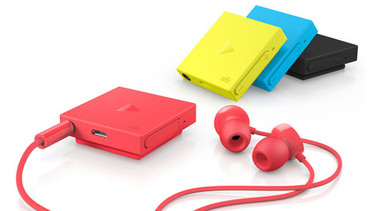 Si tienes que llevar un manos libres, que tenga estilo, y color, como el Nokia BH-121