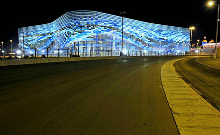 El circuito de Sochi sigue preparándose con la última capa de asfalto