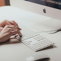 Apple envió un correo electrónico a las siete de la mañana preguntando sobre el teletrabajo. El personal se lo tomó regular 