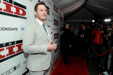 Chris Pratt y el no-color de su traje inspiran nuestros looks neutros para primavera