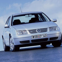 Por esta razón algunos autos alemanes tenían espejos retrovisores asimétricos: desde Volkswagen a Audi y Mercedes por igual