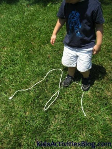 Haz que tu hijo aprenda las letras con una simple cuerda