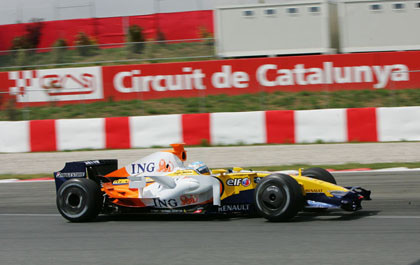 La lluvia podría aliarse con Alonso este fin de semana
