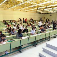 El unánime consejo para prepararse ante las PAU: "al menos 12 horas sin tocar el móvil"