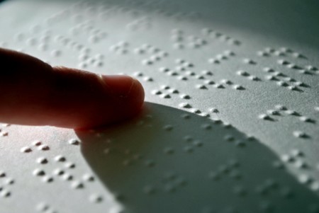 Wikipedia se pone del lado de los ciegos y prepara un motor de búsqueda específico