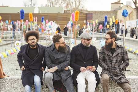 En el Pitti Uomo, éstos son los accesorios que los hombres más elegantes llevan en sus looks