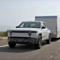 A por la Ford F-150: la pick-eléctrica Rivian R1T se pone a prueba remolcando 4.990 kg en el Valle de la Muerte