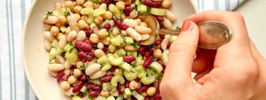Las ensaladas de legumbres son perfectas para el verano, pero quedan mucho mejor con la técnica de las capas 
