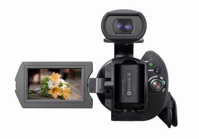 Sony pone objetivos intercambiables en su nueva videocámara NEX-VG10