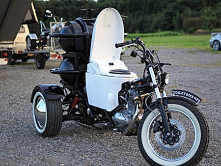 Esta moto japonesa, va que te cagas