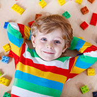 Juguetes recomendados para regalar en Navidad a niños de dos a tres años 