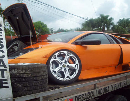 Lamborghini Murcielago accidentado en Santiago