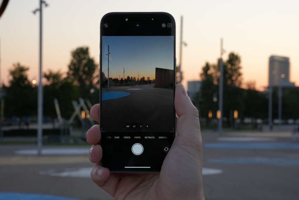 ¿Fotos oscuras en tu iPhone? Esta opción poco conocida de Cámara mejora tus capturas al instante 