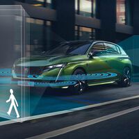 Las marcas de autos están tirando millones a la basura con sus nuevas tecnologías: la gente no las entiende ni las usa