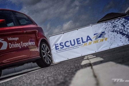 Volkswagen Driving Experience Escuela R 024