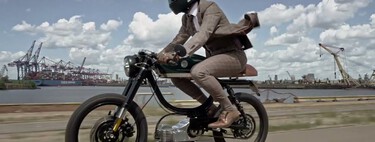 Esta moto soluciona lo que menos gusta de las eléctricas: el sonido. Suena como una moto... O como un coche con un V10